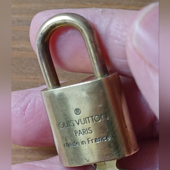 Louis Vuitton #314,LV Lock and Key #314 - Picture 8 of 8